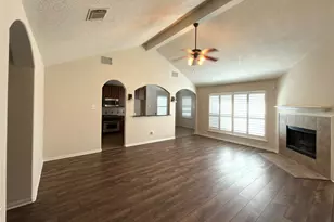 13102 Castlewind Ln, Pearland, TX 77584 - Photo 3