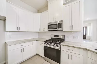 10334 Solitaire Circle, Houston, TX 77070 - Photo 9