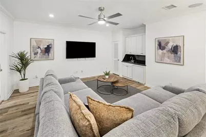 5346 McCulloch Circle, Houston, TX 77056 - Photo 17