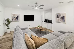 5346 McCulloch Cir, Houston, TX 77056 - Photo 17