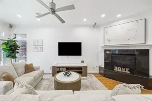 5346 McCulloch Cir, Houston, TX 77056 - Photo 9