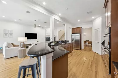 5346 McCulloch Circle, Houston, TX 77056 - Photo 13