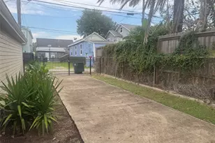 708 Sealy St, Galveston, TX 77550 - Photo 19