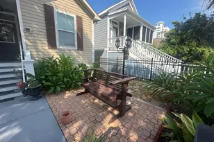 708 Sealy St, Galveston, TX 77550 - Photo 3