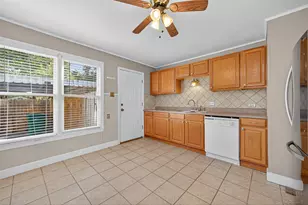 1020 Houston St, Conroe, TX 77301 - Photo 21