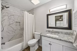 16931 Creek Line Dr, Friendswood, TX 77546 - Photo 15