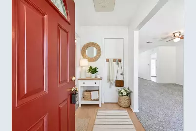 304 Avondale Lane, Friendswood, TX 77546 - Photo 3