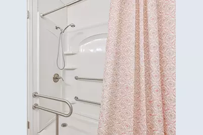 304 Avondale Lane, Friendswood, TX 77546 - Photo 23