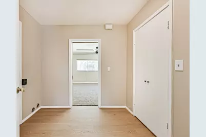 304 Avondale Lane, Friendswood, TX 77546 - Photo 25