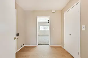 304 Avondale Ln, Friendswood, TX 77546 - Photo 25