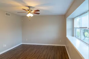 8300 Oakhaven Rd, La Porte, TX 77571 - Photo 5