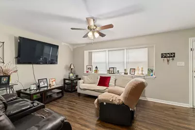 8300 Oakhaven Road, La Porte, TX 77571 - Photo 3