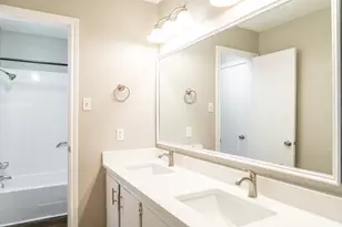 8300 Oakhaven Rd, La Porte, TX 77571 - Photo 13