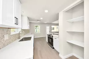 11211 Sageoak Dr, Houston, TX 77089 - Photo 15