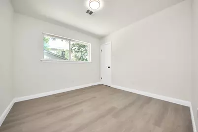 11211 Sageoak Drive, Houston, TX 77089 - Photo 23