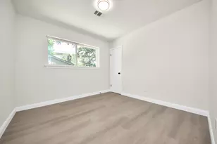 11211 Sageoak Dr, Houston, TX 77089 - Photo 23