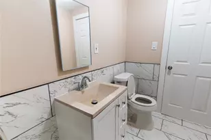 305 N Live Oak St, Houston, TX 77003 - Photo 11