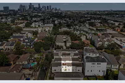 4915 Chenevert Street, Houston, TX 77004 - Photo 41