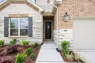 13503 Leeward Edge Dr, Texas City, TX 77510 - Photo 5