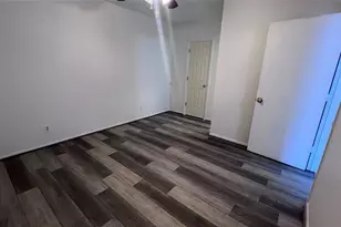 1325 Herkimer St, Houston, TX 77008 - Photo 9