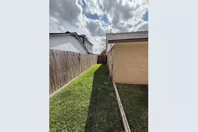 23914 Spring Briar Lane, Spring, TX 77373 - Photo 17