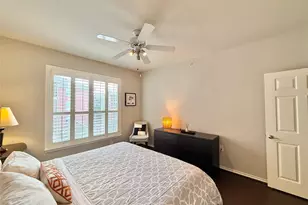 2400 McCue Rd, Houston, TX 77056 - Photo 21