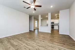 16458 Honeysuckle Hill Dr, Conroe, TX 77303 - Photo 5