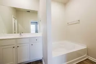 16458 Honeysuckle Hill Dr, Conroe, TX 77303 - Photo 11