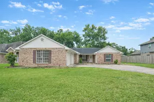 419 S Starboard St, Crosby, TX 77532 - Photo 1