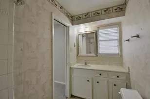 419 S Starboard St, Crosby, TX 77532 - Photo 19