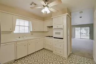 419 S Starboard St, Crosby, TX 77532 - Photo 15