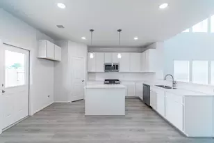 13309 Dalvay Beach Dr, Texas City, TX 77568 - Photo 9