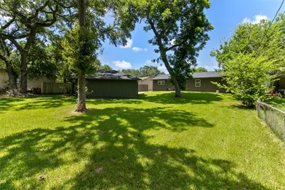 117 Cannon Street, Clute, TX 77531 - Photo 5