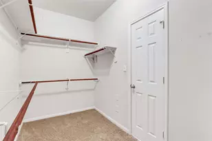 16942 Lake Willowby Ln, Houston, TX 77044 - Photo 33