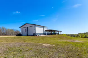 7047 Falke-Heinrich Rd, Schulenburg, TX 78956 - Photo 1
