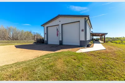 7047 Falke Heinrich Road, Schulenburg, TX 78956 - Photo 5