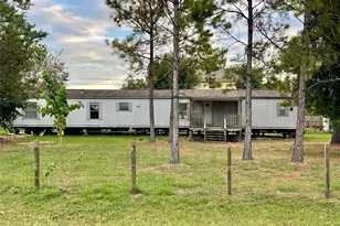 4730 Bayou Ln, Rosharon, TX 77583 - Photo 3