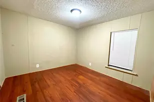 4730 Bayou Ln, Rosharon, TX 77583 - Photo 9