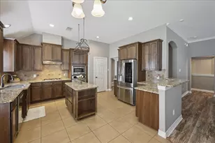 14874 Lisa Ln, Beaumont, TX 77713 - Photo 15