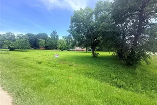 3307 Texas Ave, Dickinson, TX 77539 - Photo 1