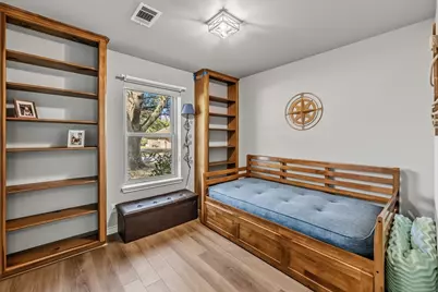 1337 Green Briar Drive, Huntsville, TX 77340 - Photo 35