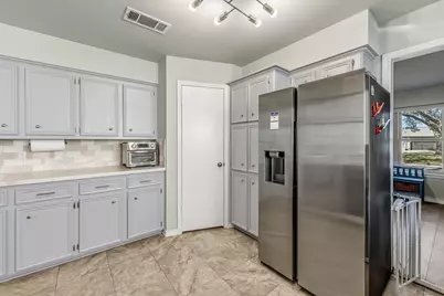 1337 Green Briar Drive, Huntsville, TX 77340 - Photo 11