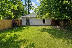 11919 Greenmesa Dr, Houston, TX 77044 - Photo 9