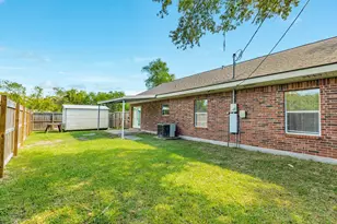 231 Gaines St, Brazoria, TX 77422 - Photo 23