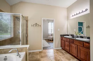 11210 Misty Willow Ln, Tomball, TX 77375 - Photo 23