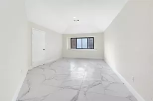 13723 Rocky Bluff Dr, Houston, TX 77085 - Photo 11