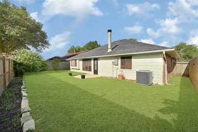 13723 Rocky Bluff Drive, Houston, TX 77085 - Photo 23