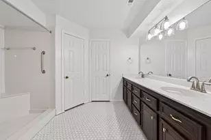 925 Manchester Dr, Conroe, TX 77304 - Photo 29