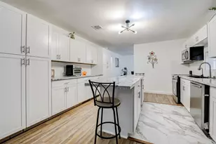 706 Beaumont St, Anahuac, TX 77523 - Photo 19