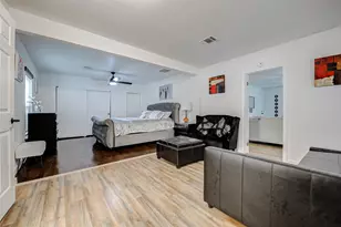 706 Beaumont St, Anahuac, TX 77523 - Photo 25